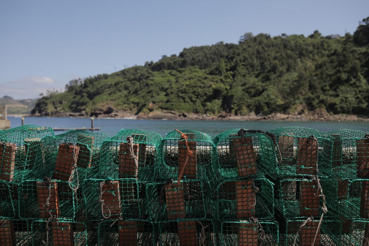 El Faro Unkempt - Tazones Villar  Dış mekan fotoğraf